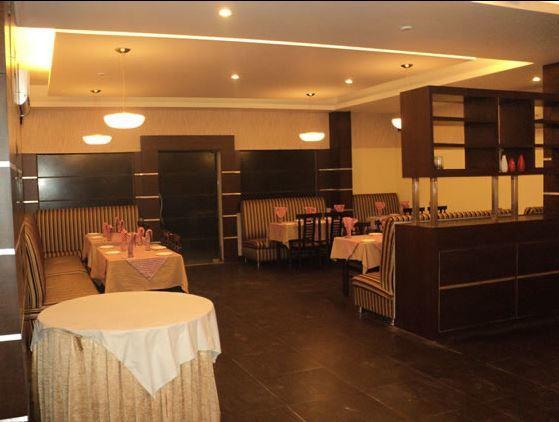 Hotel Swagat Palace 비와디 외부 사진
