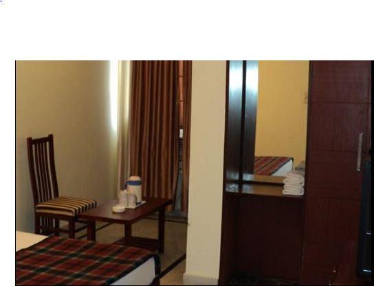 Hotel Swagat Palace 비와디 외부 사진